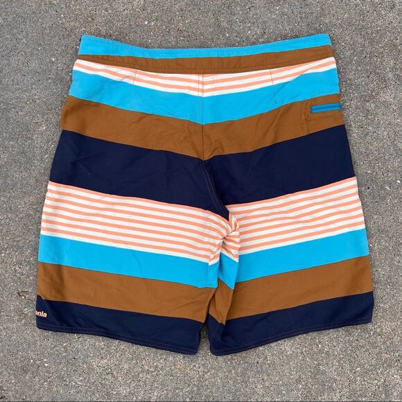 Patagonia size 34 Wavefarer Board Shorts brown blue stripe swim trunks - Picture 2 of 4